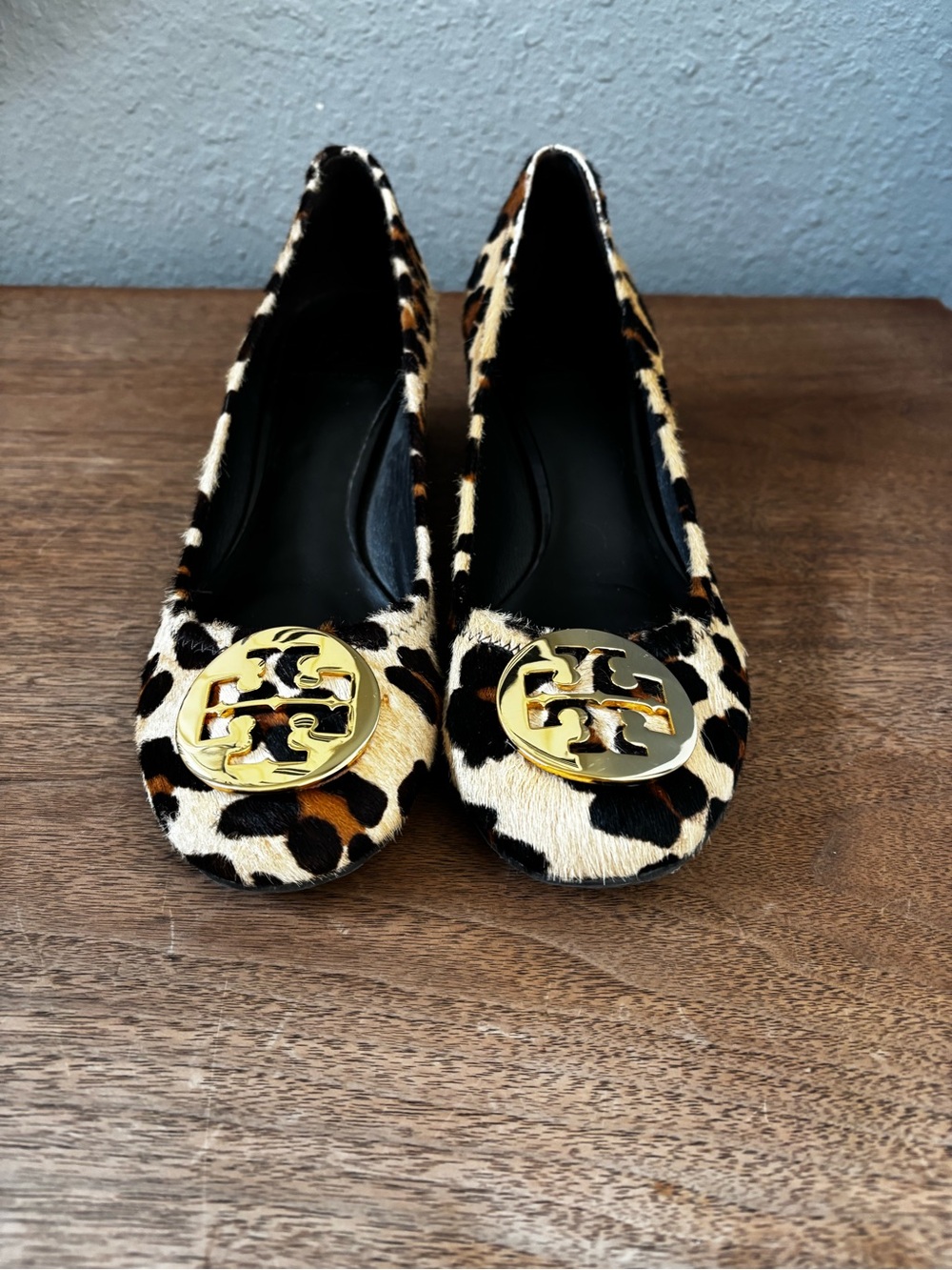 Tory Burch Amy Leopard-Print Low Block Heel Pumps (8) - Picture 3 of 11